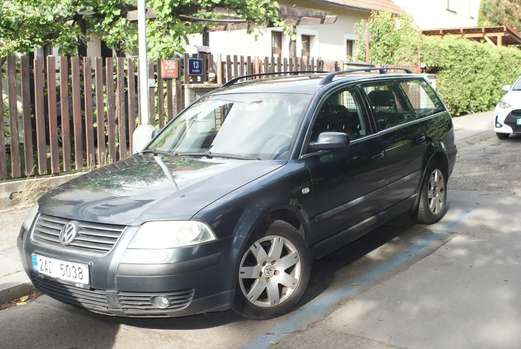 Volkswagen Passat Variant B6 1.9 TDI 96 kW